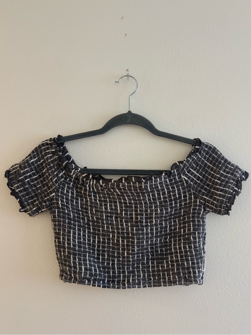 Sisstrevolution Off Shoulder Gray White Checkered Cropped Shirt Small